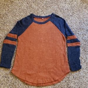 Light Sweater Size Small